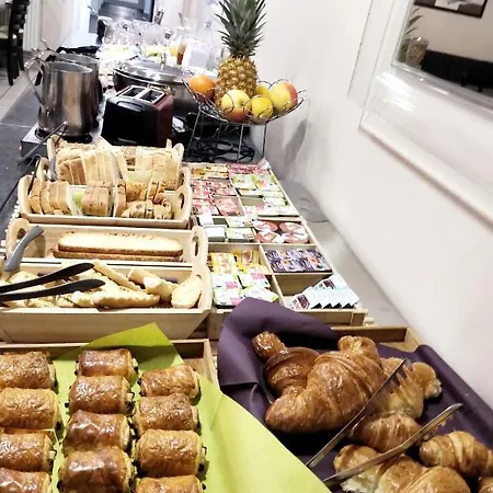 ホテル Brit La Pompelle 3*