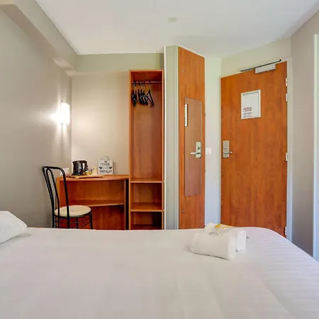 Brit La Pompelle Hotel