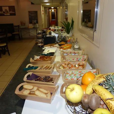 Brit La Pompelle Hotel 3*