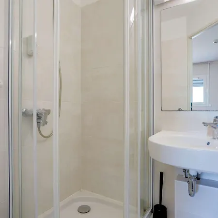 Hotel Brit La Pompelle 3*