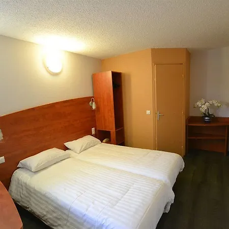 Hotel Brit La Pompelle 3*