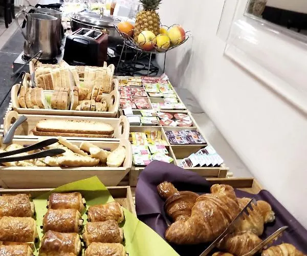 Szálloda Brit La Pompelle 3*