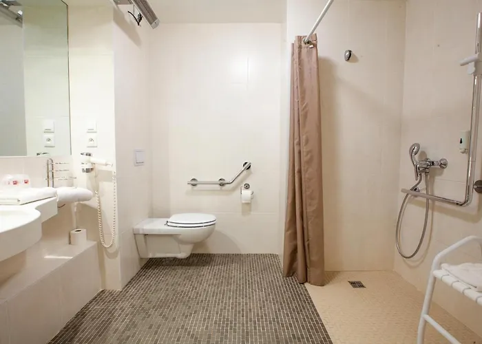 Brit La Pompelle Hotel 3*