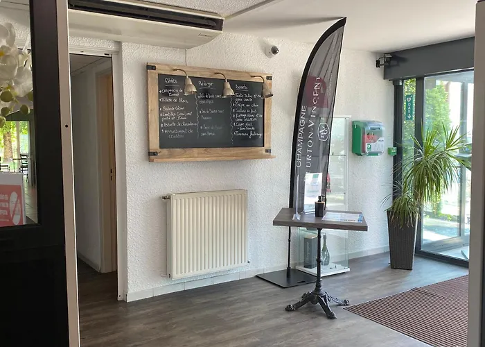 Brit La Pompelle Hotel 3*